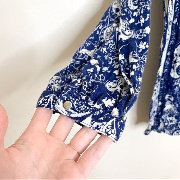 Lucky Brand Blue White Boho Print Tunic‎ Blouse XS - Picture 4 of 7